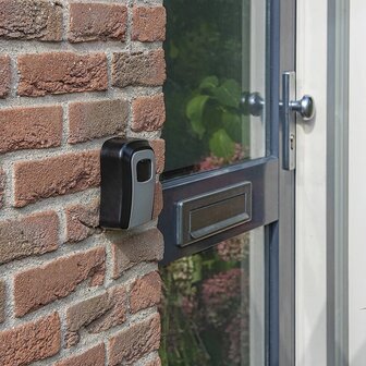 Key safe with combination code