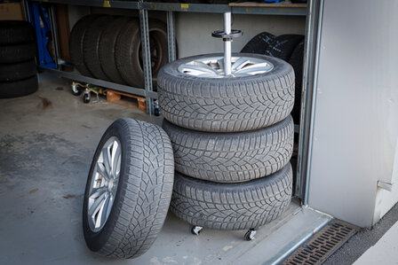 Tire and Wheel Rim Cart mobile