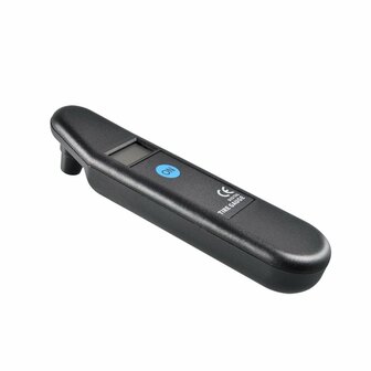 Digital tire pressure gauge