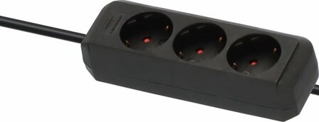extension lead 3-way black 1,5m H05VV-F 3G1,5