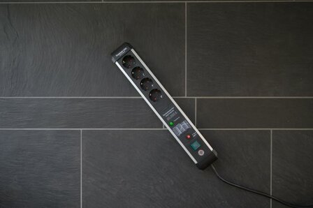 60.000A extension lead with surge protection 4-way 3m H05VV-F 3G1,5