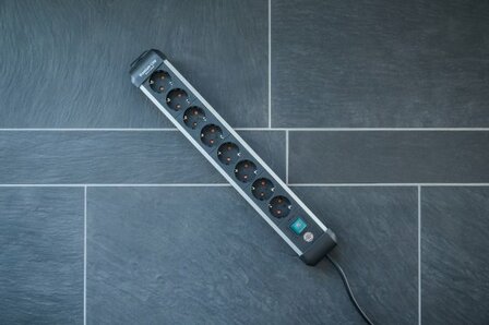 Premium extension lead  with switch 8-way 3m H05VV-F 3G1.5