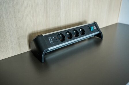 Extension Lead with USB Power Delivery USB-charger 4-way 1.8m H05VV-F 3G1.5