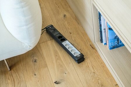 extension lead 6-way black light grey 3m H05VV-F 3G1.5 2 permanent, 4 switchable