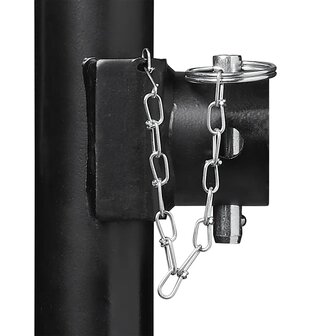 Locking pin with chain