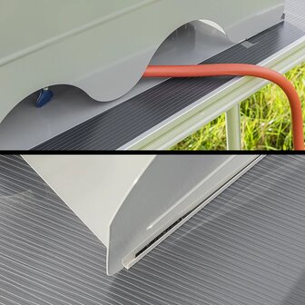 3-piece foldable steel cooking windscreen with base plate 63 x 30.5 x 25 cm