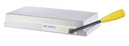 Magnetic chuck with medium pole pitch 200 x 450