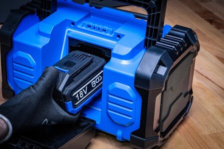 Cordless DAB Radio Hybrid 18 V and 230 V without rechargeable Battery