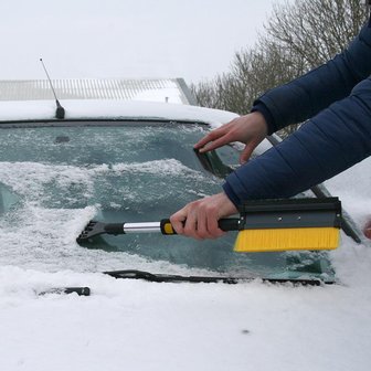 Snow brush with squeegee and ice scraper + telescopic handle