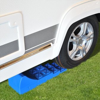 Multifunctional ramp block stackable