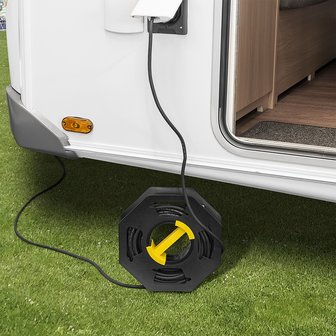 Compact cable reel