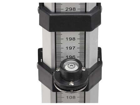 Telescopic aluminium measuring rod for lasers