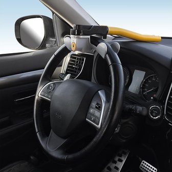 Steering wheel lock with two keys