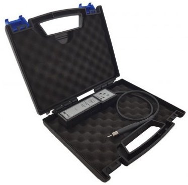 Electronic brake fluid tester for DOT 4