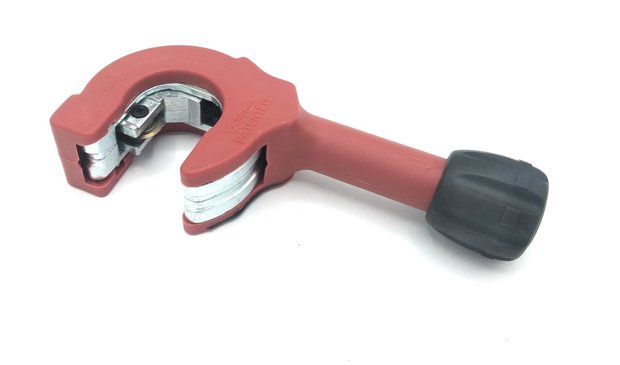 Pipe cutter 12-35mm