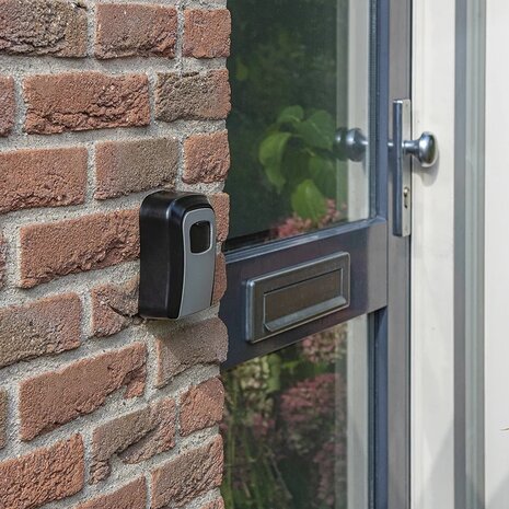 Key safe with combination code