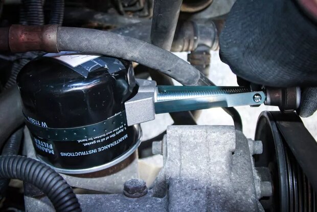 Oil Filter Strap Wrench Spring steel strip aluminium die cast diameter 110-155mm
