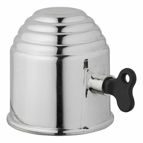 Chrome towbar cap with lock