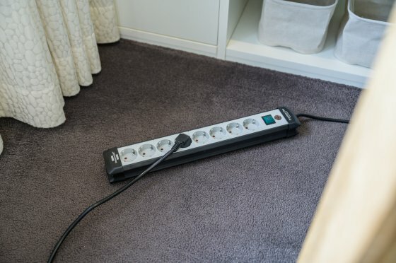 extension lead 8-way black light grey 3m H05VV-F 3G1,5