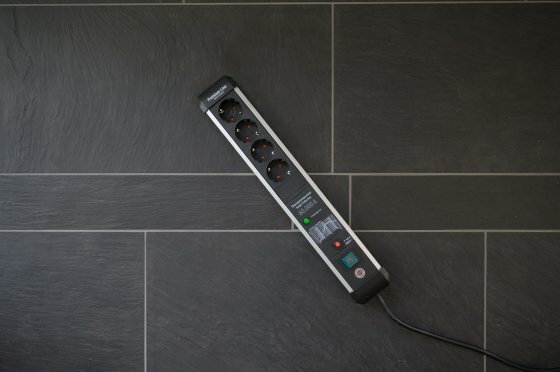 60.000A extension lead with surge protection 4-way 3m H05VV-F 3G1,5