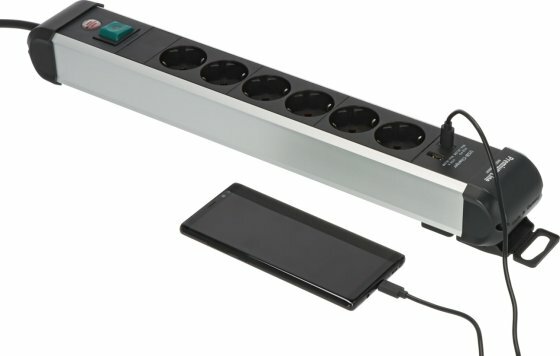 extension lead 6-way with USB C PD 30W and USB A 18W 3m H05VV-F3G1.5