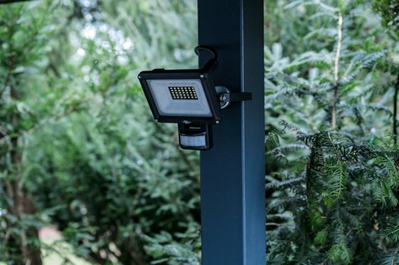 LED floodlight JARO 3060 P with Infrared motion detector, 2300lm, 20W, IP65