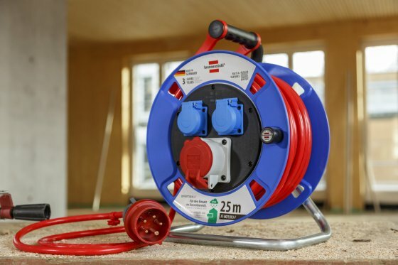 Garant CEE 1 IP44 cable reel 25m N07V3V3-F5G1.5