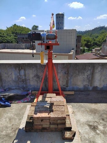 Construction crane 500kg 25m electric 230V 360° rotation