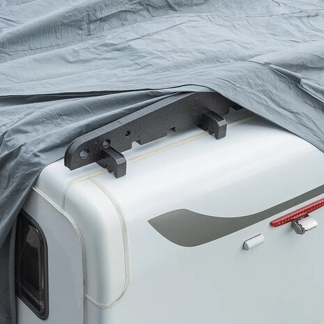 Spacer for caravan/motorhome roof cover