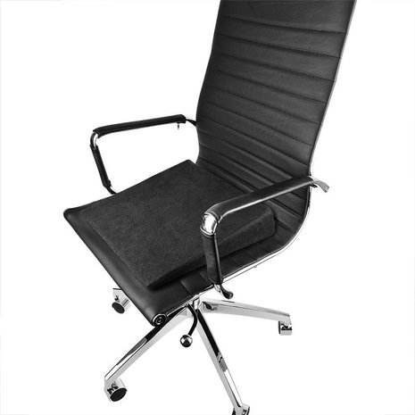 Wedge-shaped seat cushion