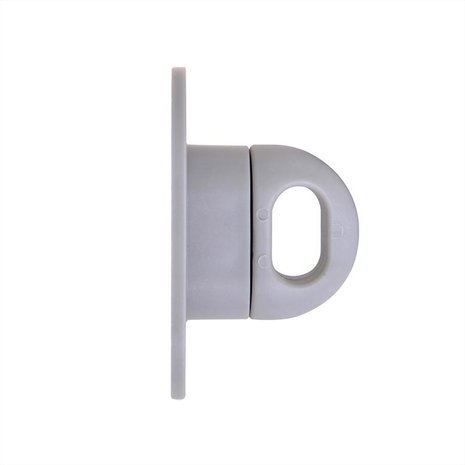 Plastic twist lock for oval eye