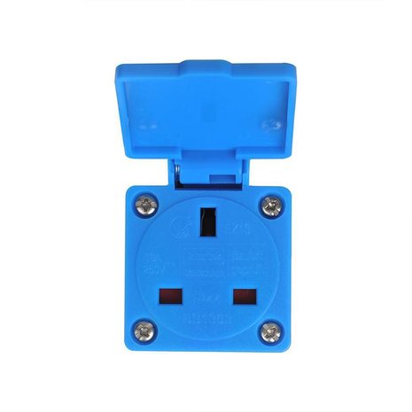 Adapter plug from CEE to UK socket