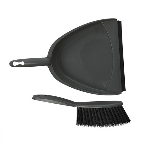 Dust pan und brush