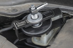 Universal brake bleeding adapter, adjustable diameter 28-70mm