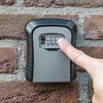 Key safe with combination code