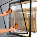 Plastic vacuum lifter with 2 suction cups