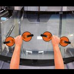 Plastic vacuum lifter with 2 suction cups