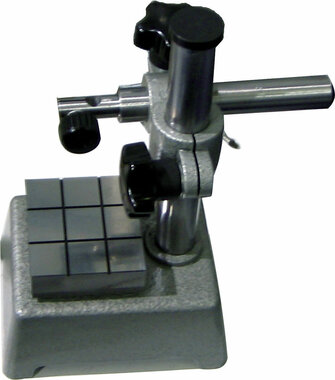 Precision measuring stand for measuring clocks