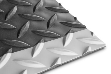 PVC on roll 22,8m x 910mm x 4.7mm checker plate firewood g/zw