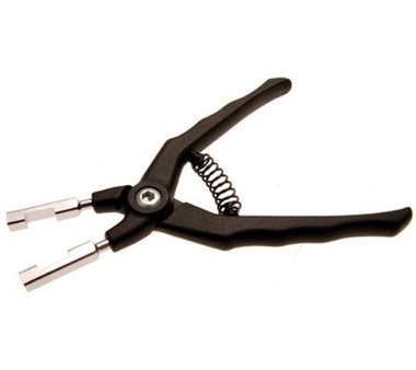 Pliers for Removing Fuel Lines with Quick Couplers